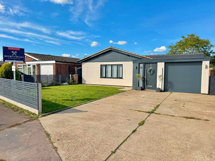 3 Bedroom Detached Bungalow For Sale In Dallinghoo Road, Wickham Market, IP13