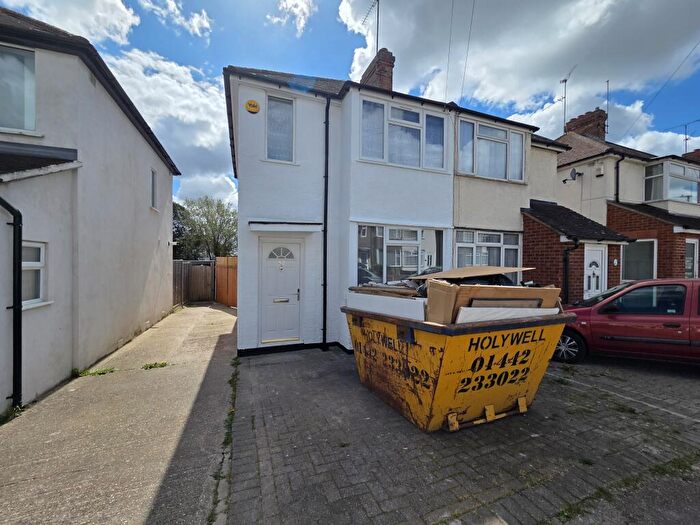 2 Bedroom Semi Detached House To Rent In Third Avenue, Luton, LU3