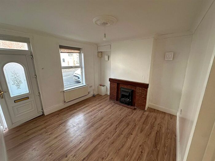 2 Bedroom Terraced House To Rent In Halton Street, Featherstone, Pontefract, WF7