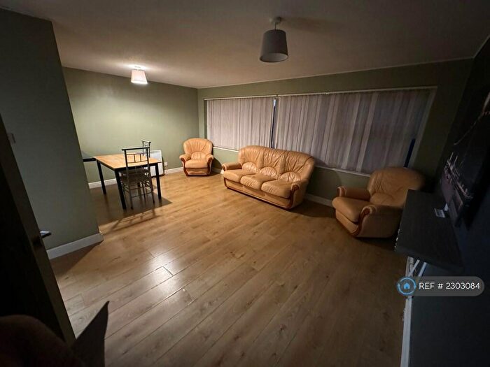 3 Bedroom Maisonette To Rent In Belland Drive, Bristol, BS14