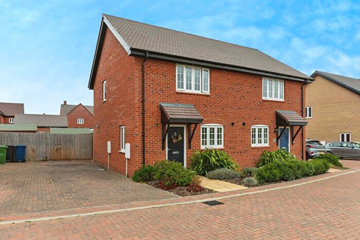 2 Bedroom Semi-Detached House For Sale In Lesley Way, Huntingdon, PE28