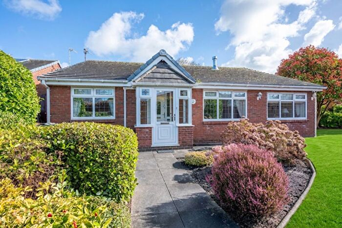 3 Bedroom Detached Bungalow For Sale In Meadowbrook, Burscough, L40