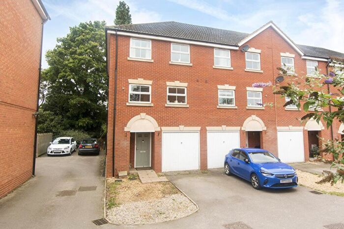 4 Bedroom Town House For Sale In Tungstone Way, Market Harborough, LE16