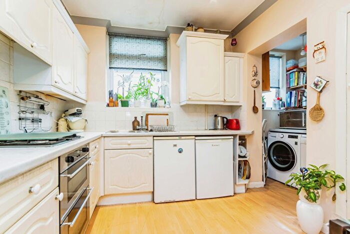 4 Bedroom Detached House For Sale In Matlock Road, Caterham, Surrey, CR3
