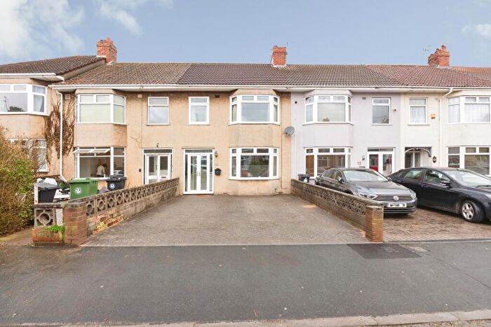 3 Bedroom Terraced House For Sale In Ilchester Crescent, Bristol, Somerset, BS13