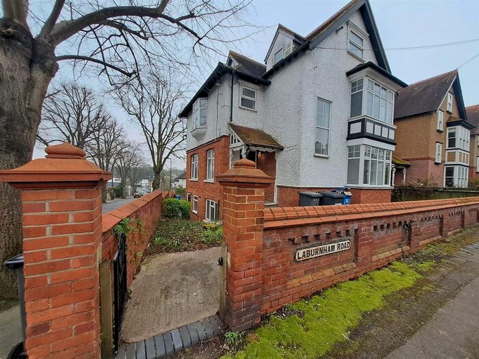 1 Bedroom Flat To Rent In Laburnham Road, Maidenhead, SL6