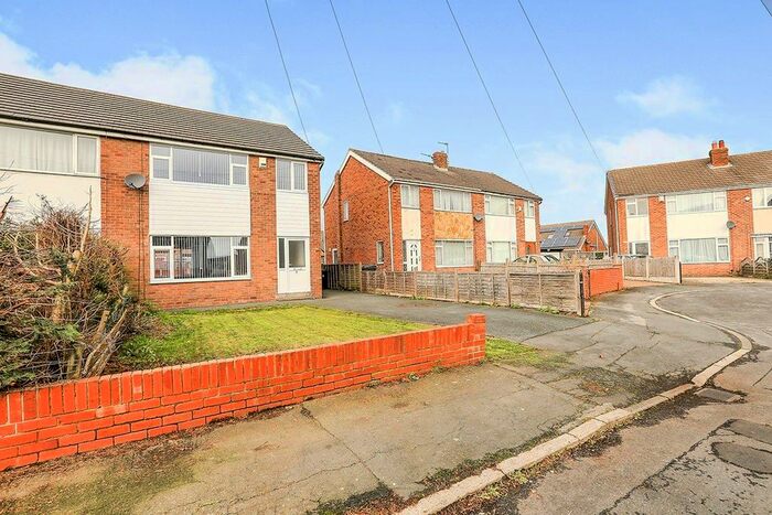 3 Bedroom Semi-Detached House To Rent In Red Hall View, Leeds, West Yorkshire, LS14