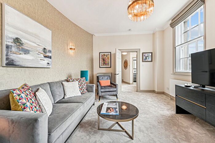 2 Bedroom Flat To Rent In Grosvenor Gardens, Knightsbridge, SW1W