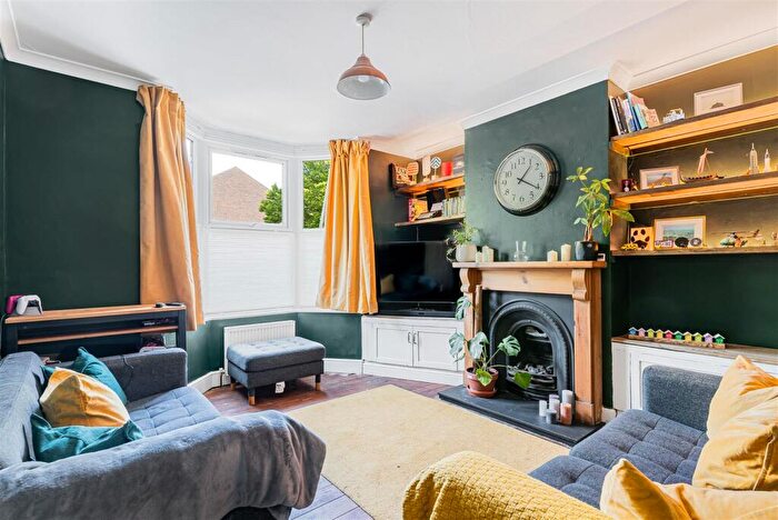 2 Bedroom Terraced House For Sale In Collingwood Road, Sutton, SM1