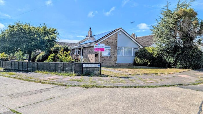 2 Bedroom Detached Bungalow For Sale In Cleveland Road, Worthing, BN13