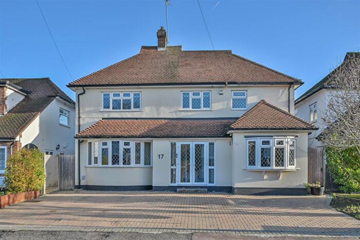4 Bedroom Detached House For Sale In Selwood Road, Brentwood, CM14