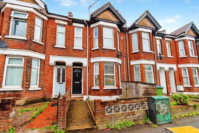 2 Bedroom Terraced House For Sale In Romsey Road, Southampton, SO16