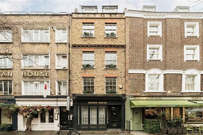 3 Bedroom Flat To Rent In Windmill Street, London, W1T