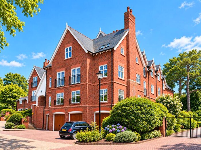2 Bedroom Apartment For Sale In Comber Grove, Kinver, Stourbridge, DY7