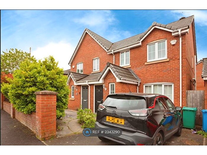 3 Bedroom Semi-Detached House To Rent In French Barn Lane, Manchester, M9