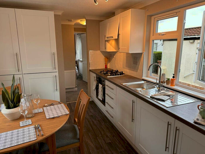 1 Bedroom Park Home For Sale In Nottingham, Nottinghamshire, NG12