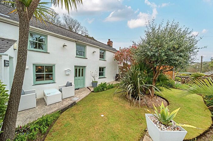 3 Bedroom Cottage For Sale In Sithney Green, Helston, Cornwall, TR13