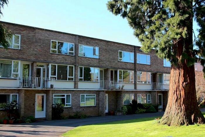 2 Bedroom Flat To Rent In Battledown Priors, Battledown Approach, Cheltenham, GL52