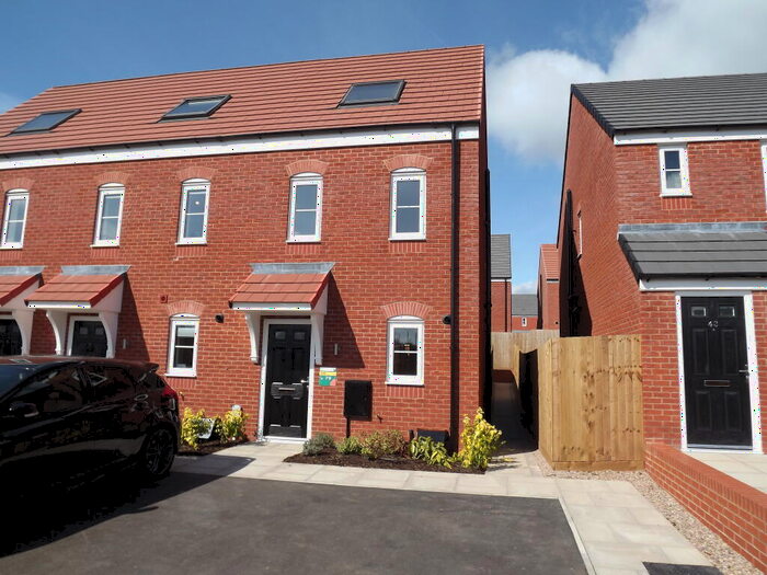 3 Bedroom House To Rent In Attlee Avenue, Anslow, Burton On Trent., DE13