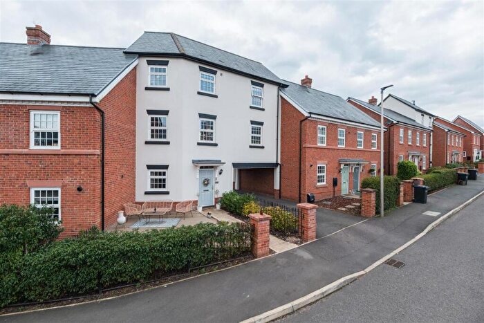 3 Bedroom Town House For Sale In Hazelhurst Way, Tarporley, CW6