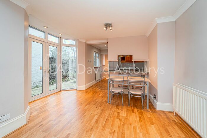 1 Bedroom Flat To Rent In Parkhurst Road, New Southgate, London, N11