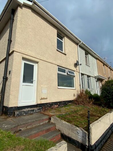 3 Bedroom Property To Rent In Grenfell Park Road, St. Thomas, Swansea, SA1
