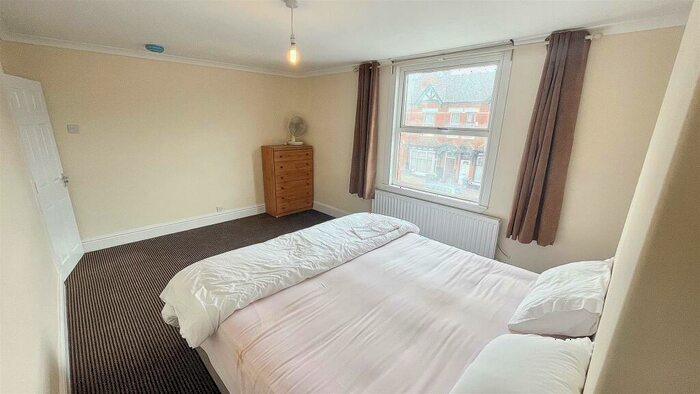 3 Bedroom Terraced House For Sale In Eastwood Road, Balsall Heath, B12