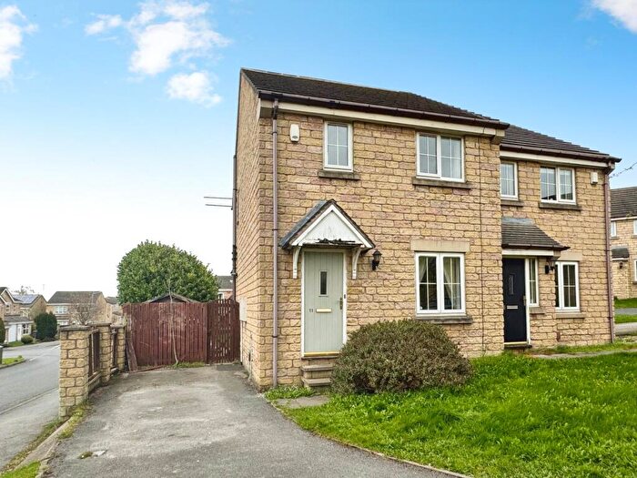 3 Bedroom Semi-Detached House For Sale In Royd Moor Road, Bradford, West Yorkshire, BD4