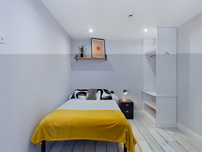 6 Bedroom Semi Detached House To Rent In Lawrence Road, Liverpool, L15