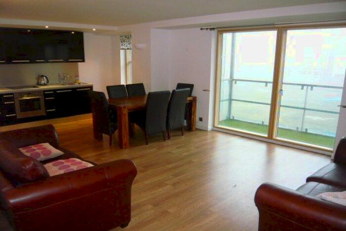 2 Bedroom Flat To Rent In Wellington Street, Leeds, LS1