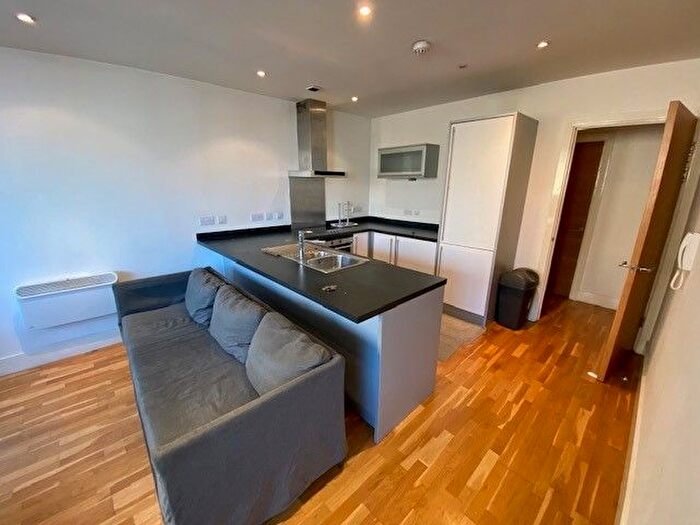 2 Bedroom Flat To Rent In Rumford Place, Liverpool, L3