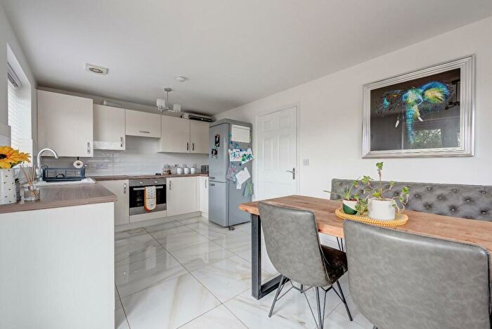 4 Bedroom Detached House For Sale In Thomas Hill Grove, Swinton, Rotherham, S64