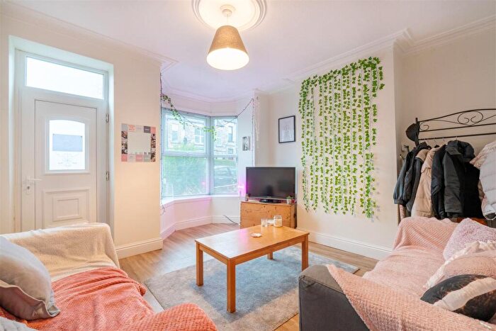 4 Bedroom House To Rent In School Road, Crookes, Sheffield, S10