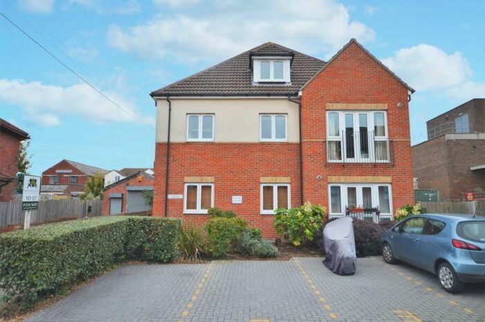 2 Bedroom Flat To Rent In Carlisle Road, Central Shirley, Southampton SO16