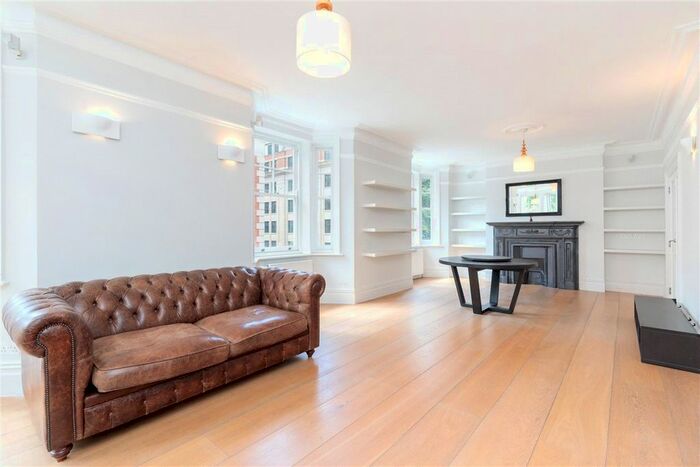 2 Bedroom Flat To Rent In Great Portland Street, Fitzrovia, London, W1W