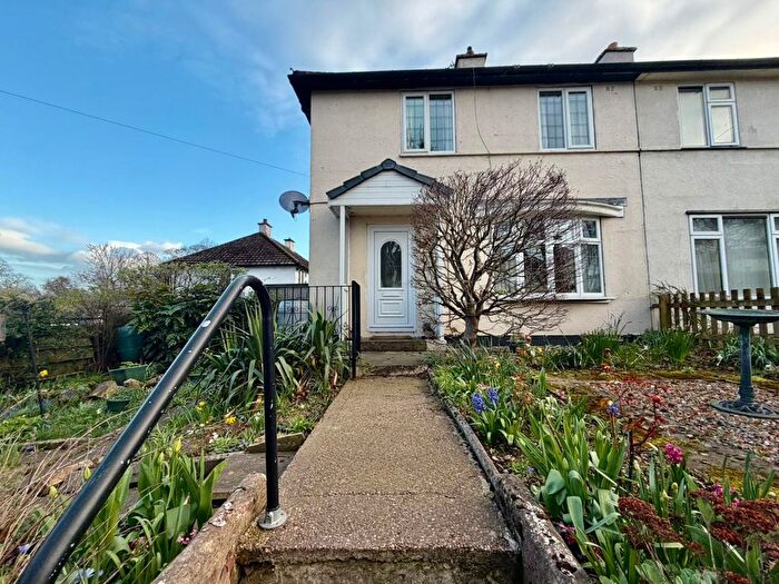 3 Bedroom End Terrace House For Sale In Daw Royds, Huddersfield, HD5