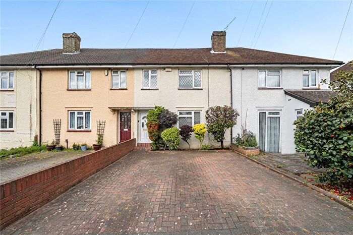 3 Bedroom Terraced House For Sale In Heath Road, Dartford, Kent, DA1