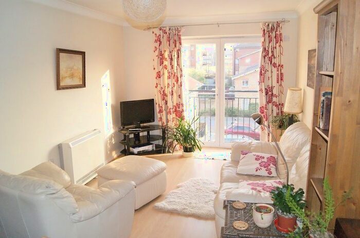 1 Bedroom Flat To Rent In Carmichael Close, Ruislip, HA4