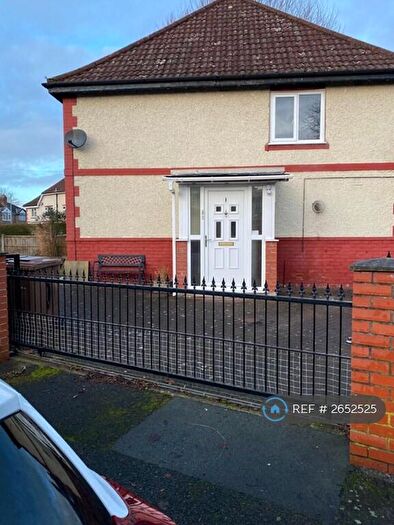 3 Bedroom Semi Detached House To Rent In The Crescent, Irlam, Manchester, M44