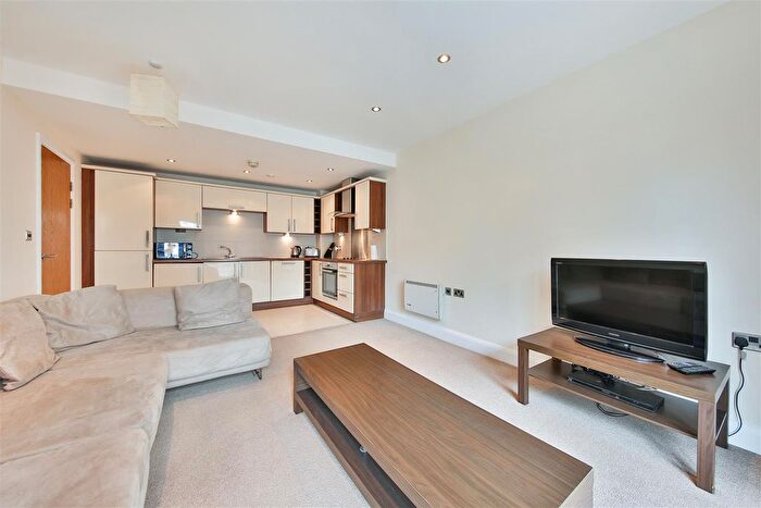 2 Bedroom Flat For Sale In Hall View, Bradbury Place, Chatsworth Road, Chesterfield, S40