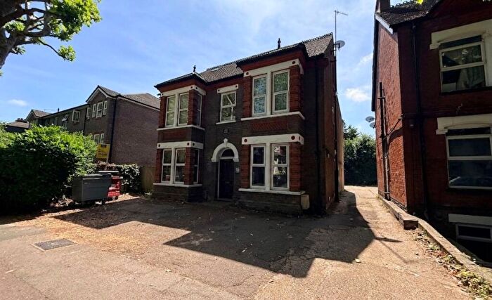 Studio For Sale In Studley Road, Luton, LU3