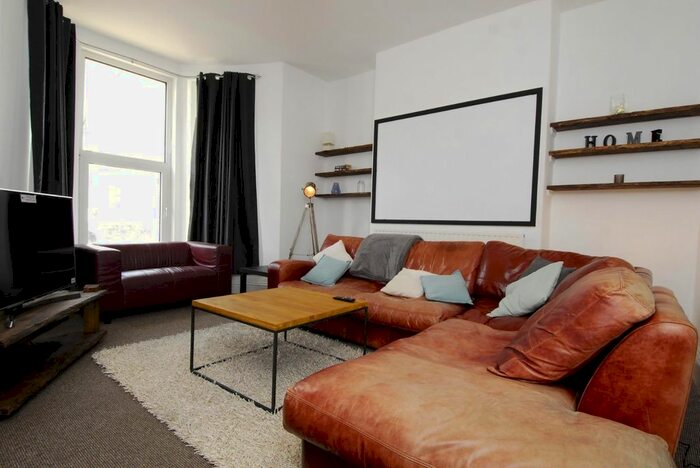 6 Bedroom Property To Rent In Baring Street, Plymouth, PL4