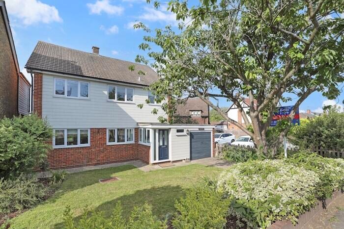 4 Bedroom Detached House For Sale In Brentwood Road, Ongar, CM5
