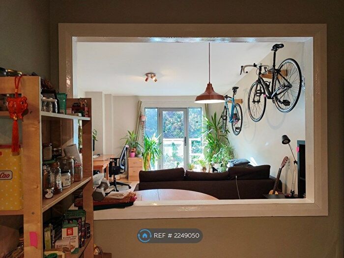 1 Bedroom Flat To Rent In Broadwalk, Birmingham, B1