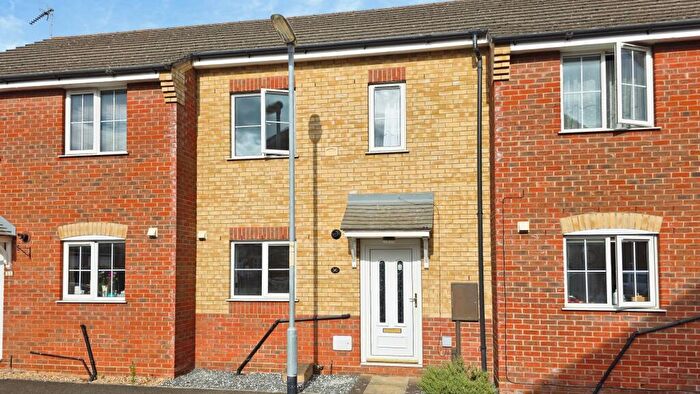 2 Bedroom Terraced House For Sale In Bramling Way, Sleaford, NG34