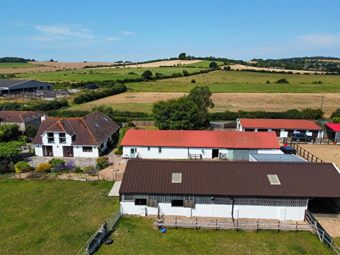 4 Bedroom Detached House For Sale In Pitton Road, Pitton, Salisbury, SP5