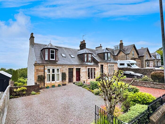 4 Bedroom End Of Terrace House For Sale In Dalry Road, Beith, Ayrshire, KA15