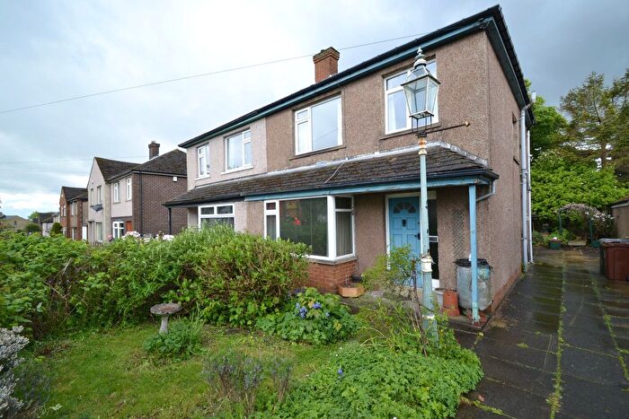 3 Bedroom Semi-Detached House For Sale In Acre Avenue, Eccleshill, Bradford, BD2