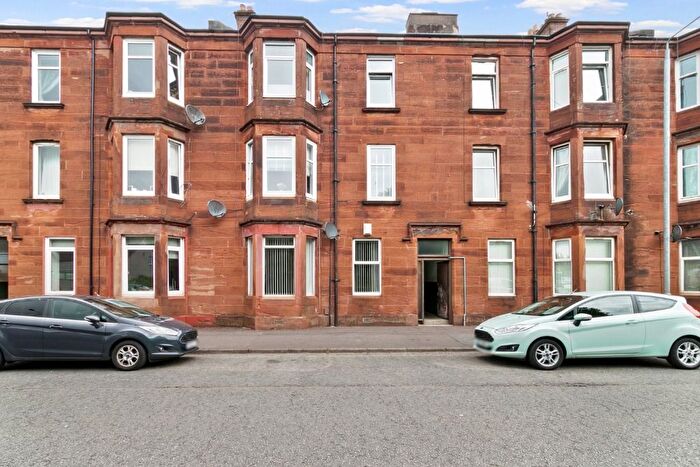 1 Bedroom Flat To Rent In Castlegreen Street, Dumbarton, West Dunbartonshire, G82