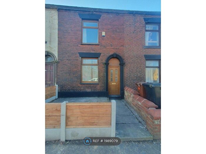 2 Bedroom Terraced House To Rent In Middleton Road, Chadderton, Oldham, OL9